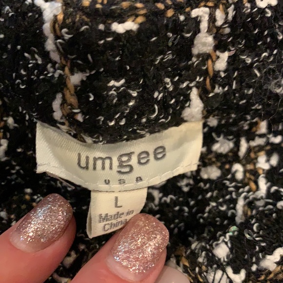 Shorts - Picture 3 of 4